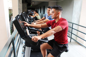 Students trying out the new RSF cardio equipment